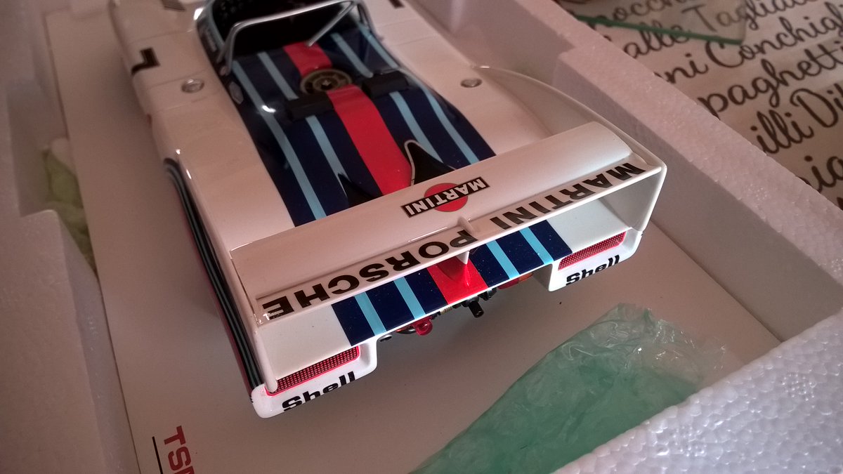 patcollectors1's tweet photo. #Diecastmodelcar
#porsche #JackyIckx
Porsche 936/76 #7
Martini racing
imola 500km winner
J.Ickx / J.Mass 1976 💕✍️ https://t.co/myvrmaKYfS