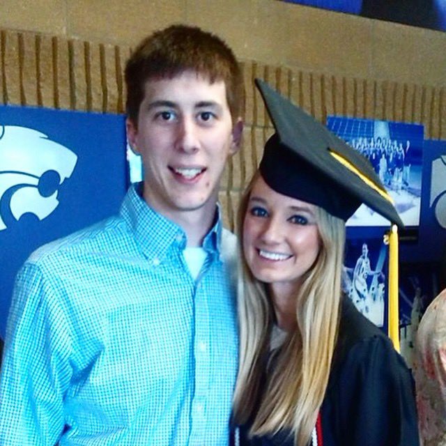 EmRuder's tweet photo. Nostalgic today for the spot I love full well. #Graduation https://t.co/qU2AmkDbKN