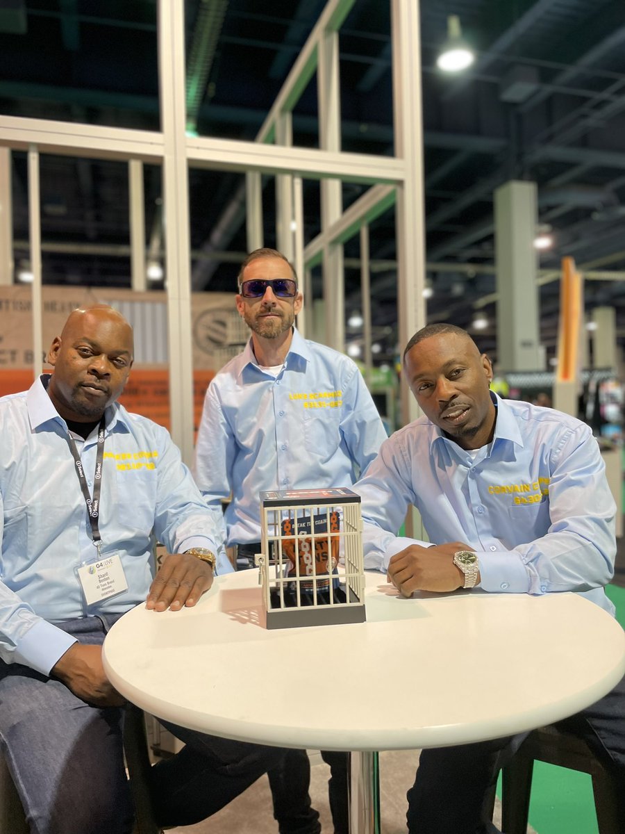 At the <a href="/G4LiveX/">G4 Live</a> , <a href="/40TonsNFT/">40Tons.eth ᵍᵐ🌱⛓️</a> BOOTH! Free the pot prisoners!