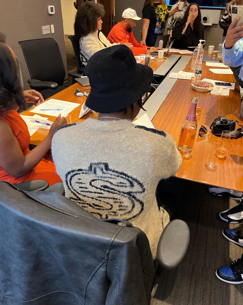 It was never a matter of IF but WHEN🥂#inkdry <a href="/AsylumRecords/">Asylum Records</a> <a href="/warnermusic/">Warner Music Group</a>