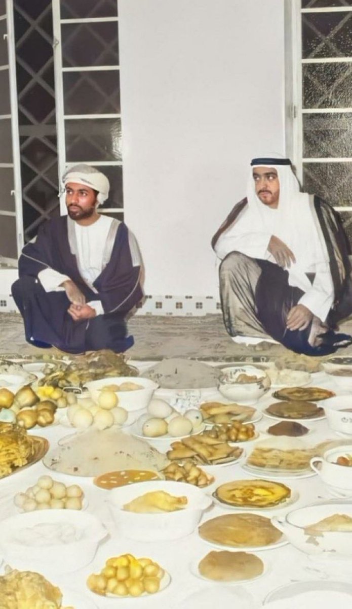 thanna779's tweet photo. بالحل والبريان #خليفه_بن_زايد_في_ذمه_الله 😭عسى لقياك ف الجنة  #حللوه يا شعب الأمارات فأنه سوف يسال عن كل فرد كان مسؤولا عنه بالحل يا ابونا خليفة بالحل عسى ربي يثبته عند السؤال 🇦🇪😭🇴🇲😭 https://t.co/dDt1keD8nY