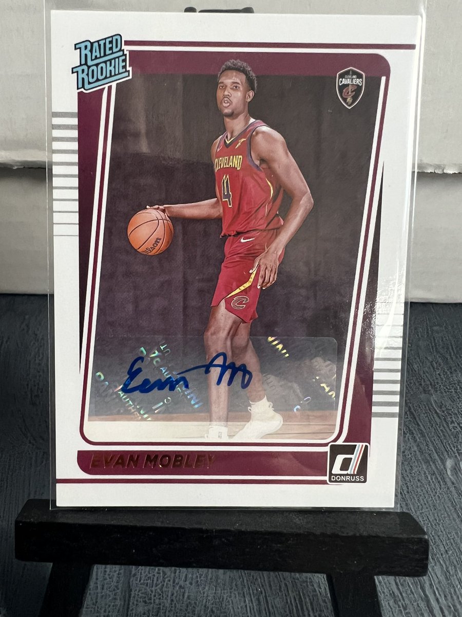 SportCardGuy's tweet photo. $175
Evan Mobley Donruss Rated Rookie Auto 
@sports_sell @HobbyConnector https://t.co/IDNqXv8YY2