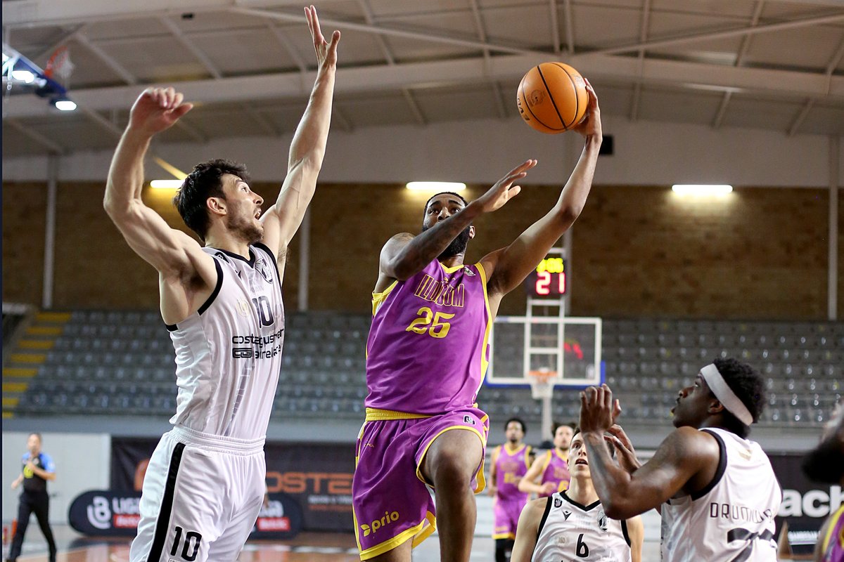 🏀 <a href="/VitoriaSC1922/">Vitória Sport Clube</a> 97-88 <a href="/Illiabum_Clube/">Illiabum Clube</a> 
🏆 𝐋𝐢𝐠𝐚 𝐁𝐞𝐭𝐜𝐥𝐢𝐜 𝐌𝐚𝐬𝐜𝐮𝐥𝐢𝐧𝐚 (Playout - Jogo 1)
📍 Pavilhão Unidade Vimaranense
⭐ 𝗗𝗮𝗻𝗷𝗲𝗹 𝗣𝘂𝗿𝗶𝗳𝗼𝘆 (18pts, 6res, 5ast, 1rb)
📊 bit.ly/3FM46VO

#SomosBasquetebol #LigaBetclic