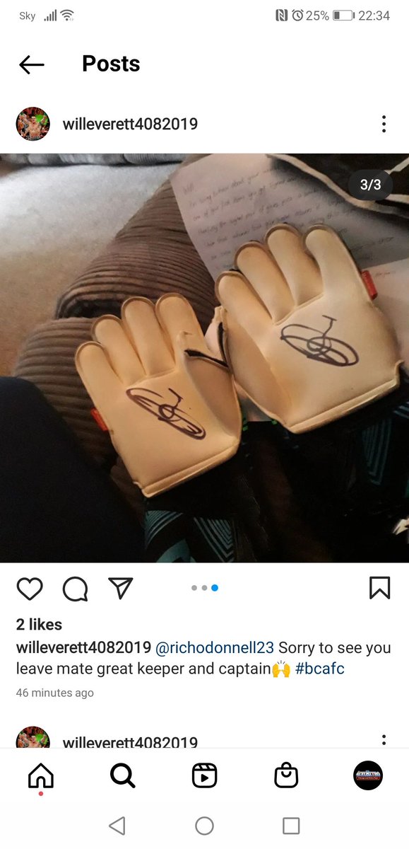 Cheesy Xmas Jumpers tweet media