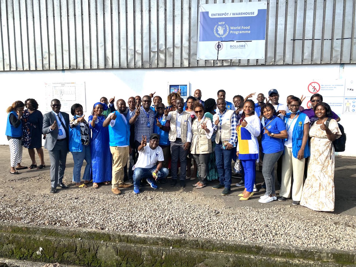 WanjaKaaria's tweet photo. Douala team! Keep up the good work‼️The @WFP_Cameroon port is a transit corridor for over 100,000mts /yr of humanitarian food commodities destined for @WFP_Chad & #WFPCentral AfricaRepublic & #WFPCameroon https://t.co/fPbRIn183d