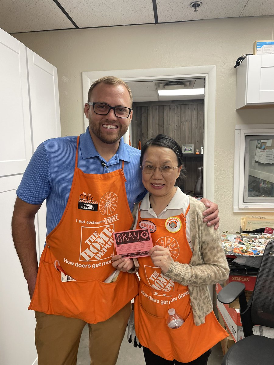 New hire Emma aced her 30 day check in! Great job 👏