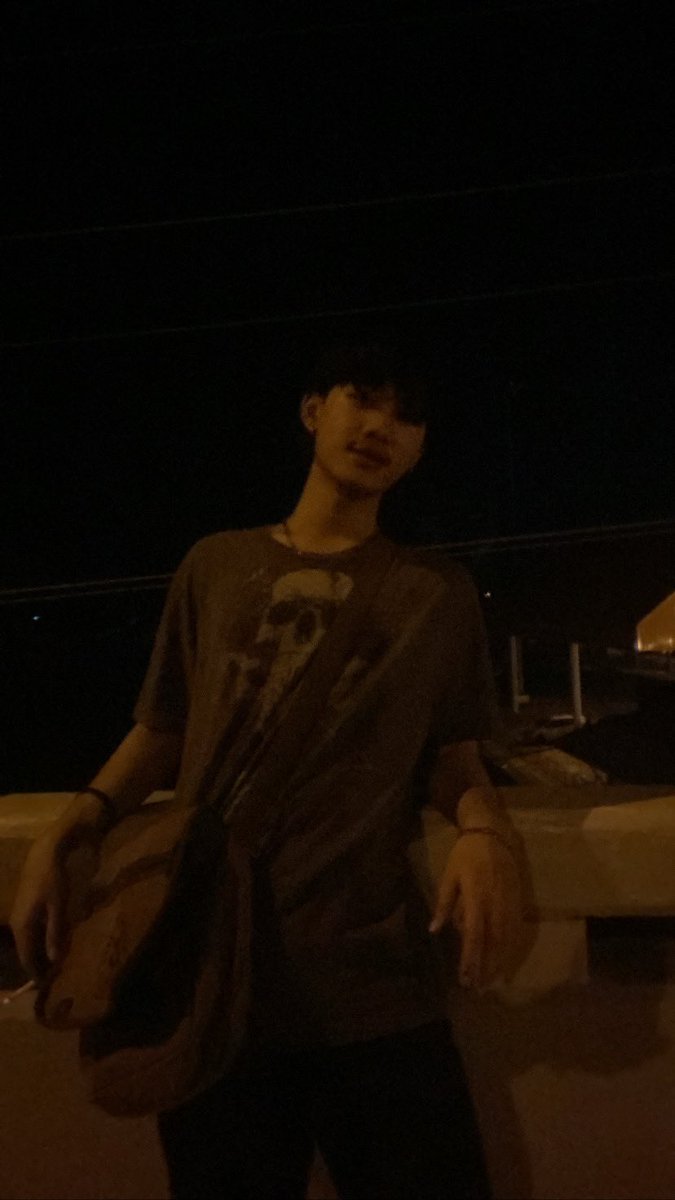 IsNut15's tweet photo. #สตึก เป็นคนที่ไม่อยากเอาไรแล้ว นอกจากเอาเทอ🤪 https://t.co/f6uXU3p5kB