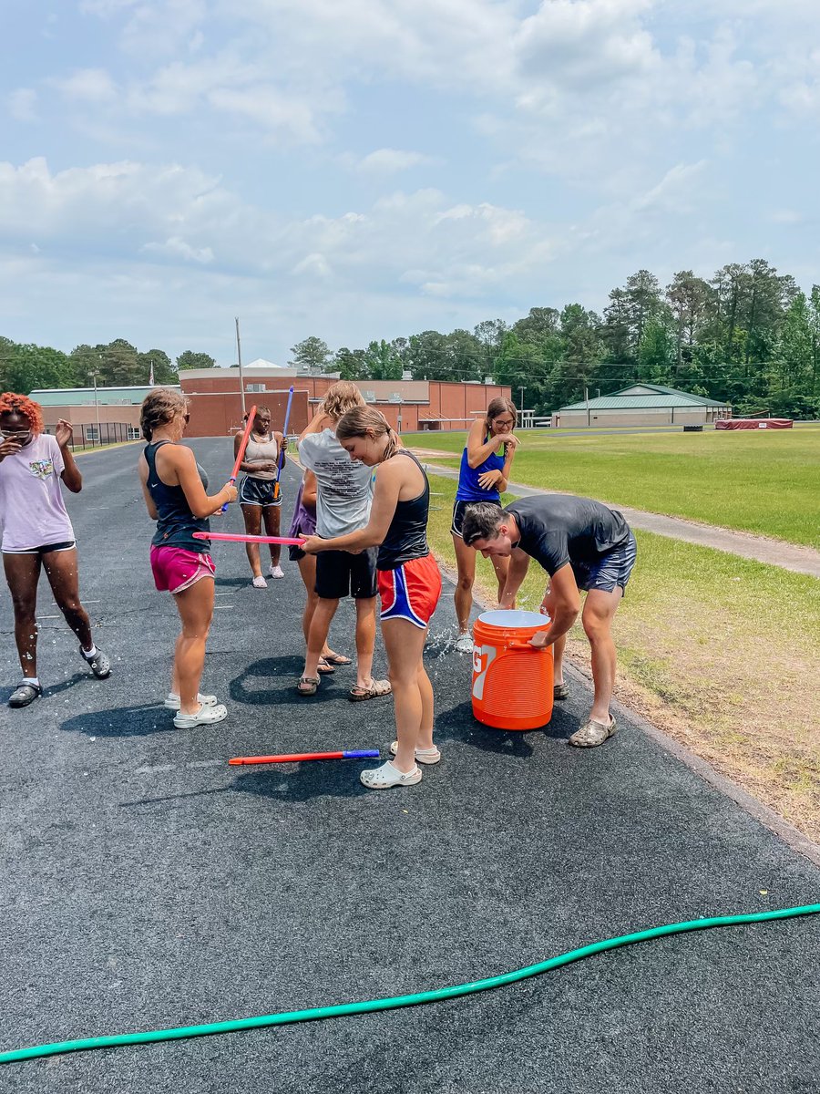 WhippetSoccer's tweet photo. FunDay Friday!!  This was a great day to cool off and have a good time!!  lots and lots of water!! https://t.co/4WuD6B76ZN