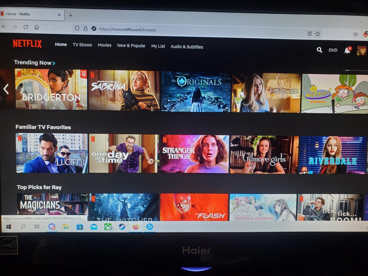 xkandor's tweet photo. Hey yall legacies is trending on Netflix! Keep watching! @netflix #SaveLegacies https://t.co/f9MER2SZYx