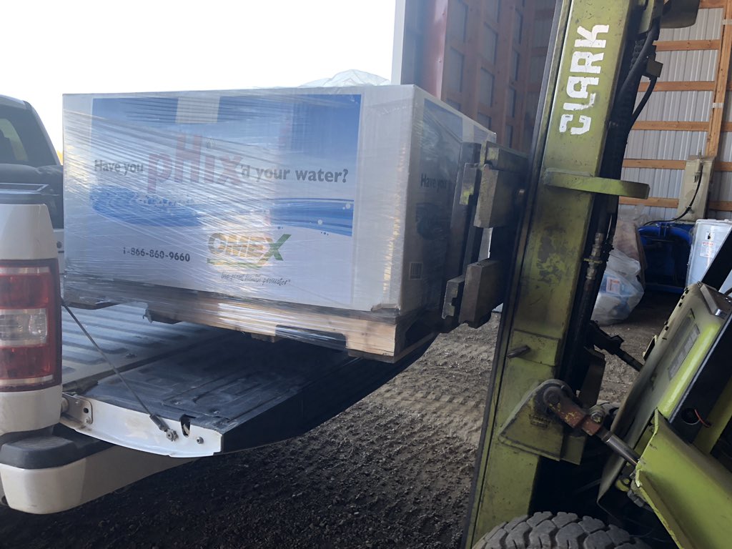 omexag's tweet photo. Get your #pHix today and stop #HardWater and #HighpH from impacting your spray. #OmexCadana #WaterConditioner #Plant22 #WestCndAg https://t.co/4LIFiZZdGf