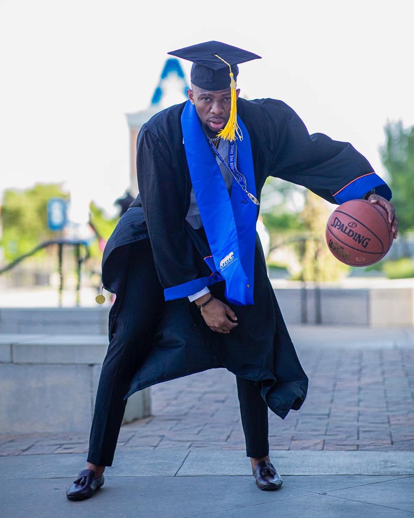 patrick23mwamba's tweet photo. Beyond the blessing, I cannot thank God enough for what he continues to do in my life.🙏🏾🧑‍🎓 https://t.co/q7cn97ylAG