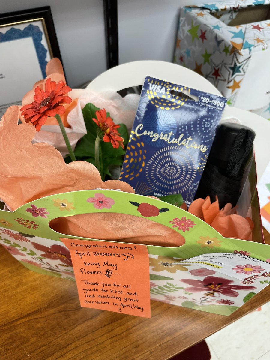 kccckids's tweet photo. ☔️ April showers bring May flowers! 🌸

Winner! Miss Mariann!! 

🌈 Miss Mariann’s name was drawn AGAIN in our monthly Core Values drawing! 

🤩 She received shout outs from her KCCC Staff Family for exhibiting our fourth Core Value of “Creativity and Innovation”. https://t.co/gPGbdtRTo9