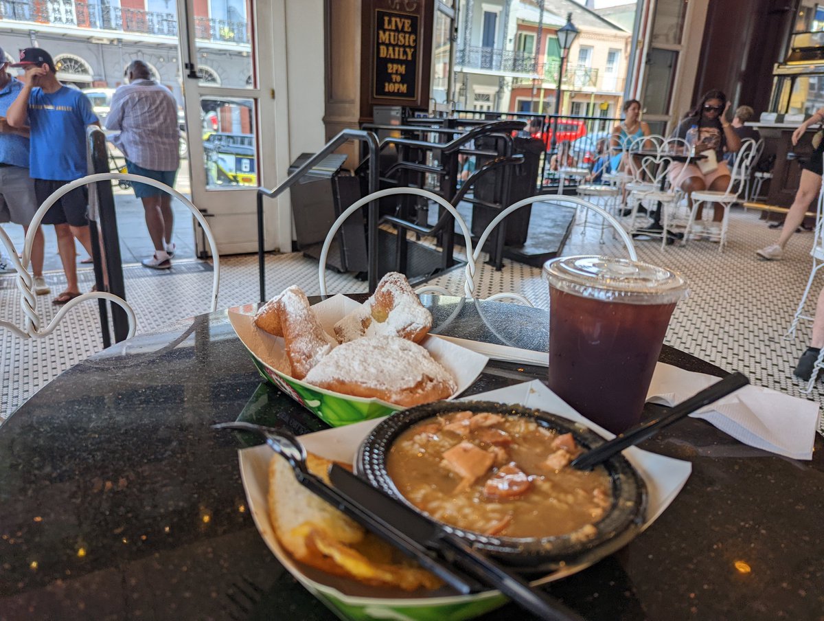 EbelMD's tweet photo. Great time so far at #AUA2022 here in #NOLA.  Urology and Beignet, what more could you want? https://t.co/DtxwZXVt3O