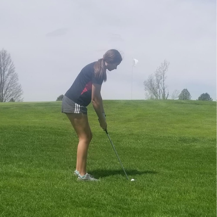 CentralCSD's tweet image. Girls 5th at Regionals with a 480. Haley Frieden advances to 2nd Regionals with a 108.
Sophia Keppler gets 11th overall with a 113.