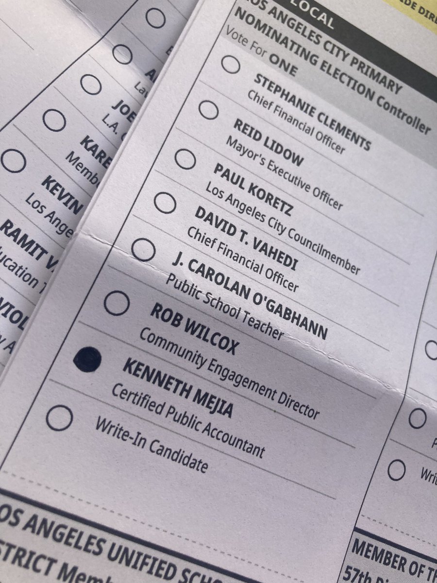 coryNEWS's tweet photo. …. getting stared….
#LAController #vote @kennethmejiaLA #dtLA #LA https://t.co/cHdhLC9Uo3