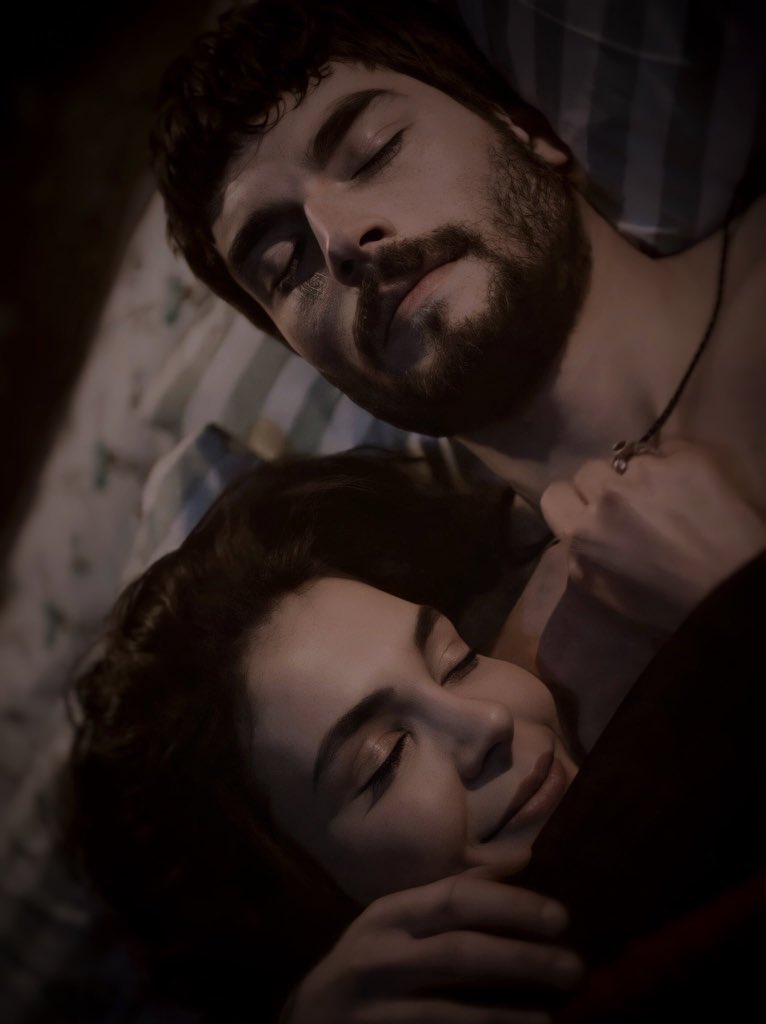 reymir_fan's tweet photo. Goodnight 💫Sweet People #Hercai #Hercaifandom rest your head and forget your troubles . Tomorrow will be there waiting for you 💖
Why be sad over the sunset, 🥺when you know tomorrow will bring a sunrise😍Endings 💔usher in new beginnings.💝 #ReyMir #Miran #Reyyan 💝🌟💖 https://t.co/vTw8Rl1ykt