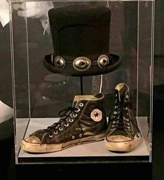 rockeraxI's tweet photo. 😻😻 https://t.co/E76HozVolZ