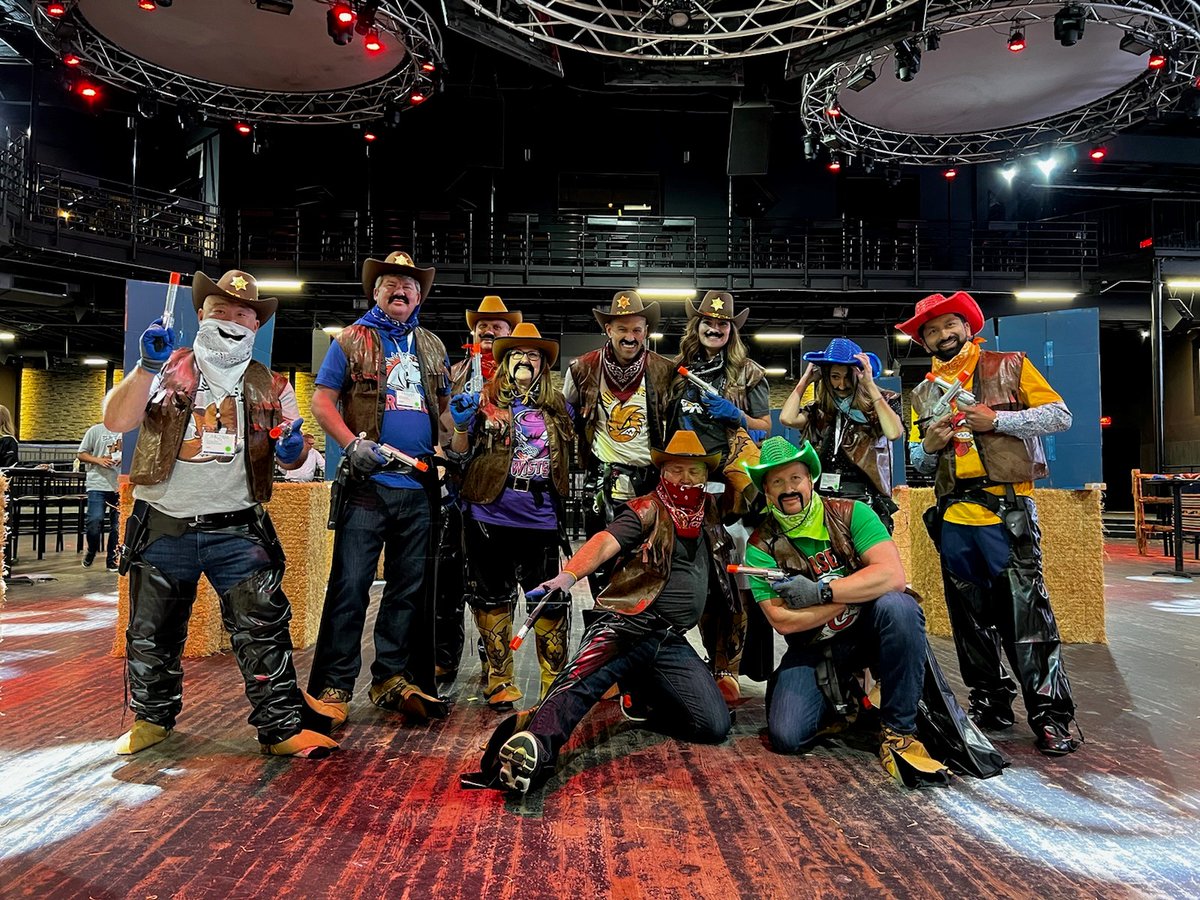 NetsyncNews's tweet photo. #Netsync executives work hard and play hard. Cowboy it up at #sko2022!

#SKO #saleskickoff #sko22 #funday #security #tech https://t.co/jOYRj680Ia