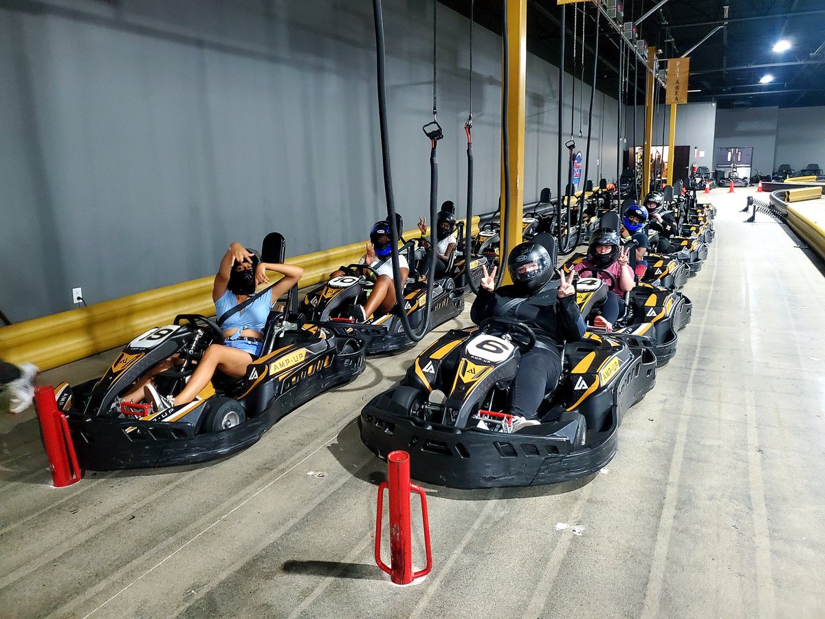 Laura Schuhwerk tweet media