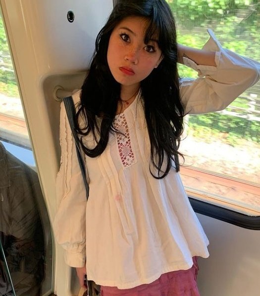 beab1flower's tweet photo. beabadoobee via instagram [ adventures with bea ] 💭 https://t.co/wPuCDT7rlL