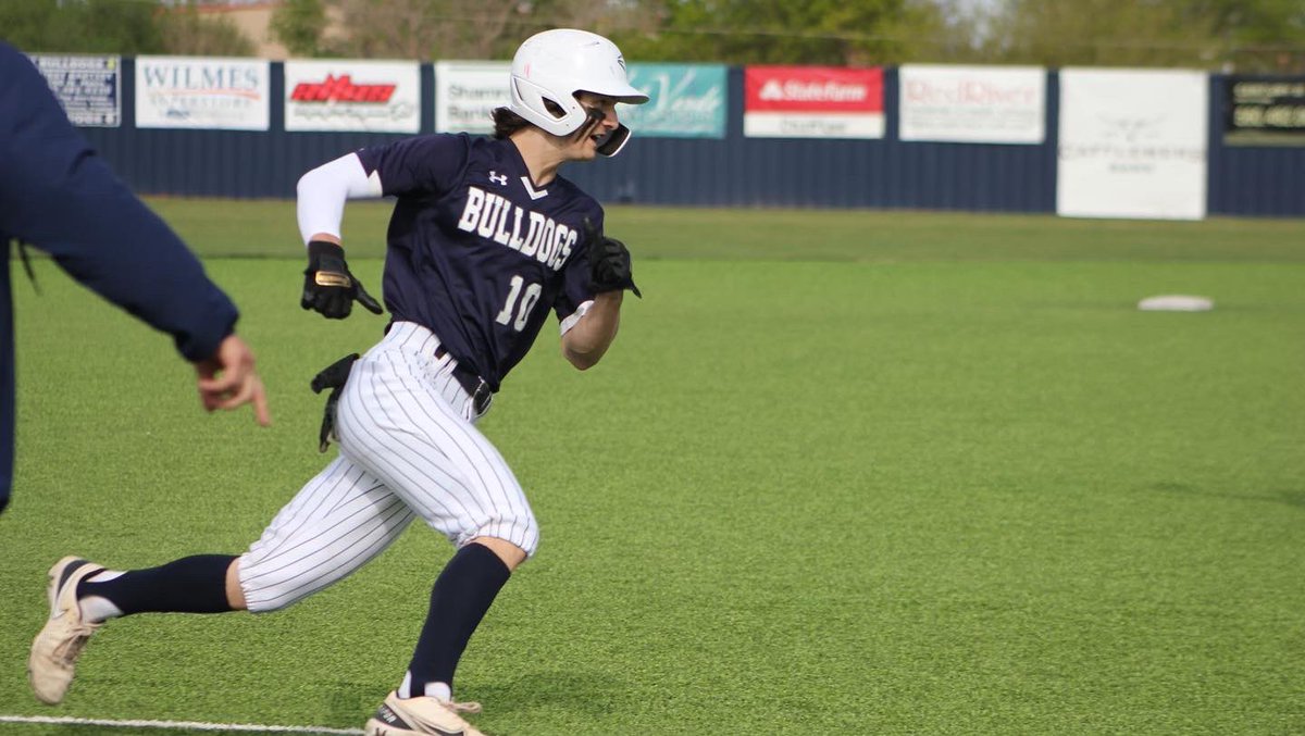 JaredRaasch's tweet photo. Glad to announce my commitment to Oklahoma Wesleyan University! Wanted to say thank you to the family and friends who helped me achieve this goal in my life!! @SandlotOkc2022 @Baseballuvr22 @_CoachMaldonado @OKWUniv @AndrewMurphy181 https://t.co/W9yVyOvune