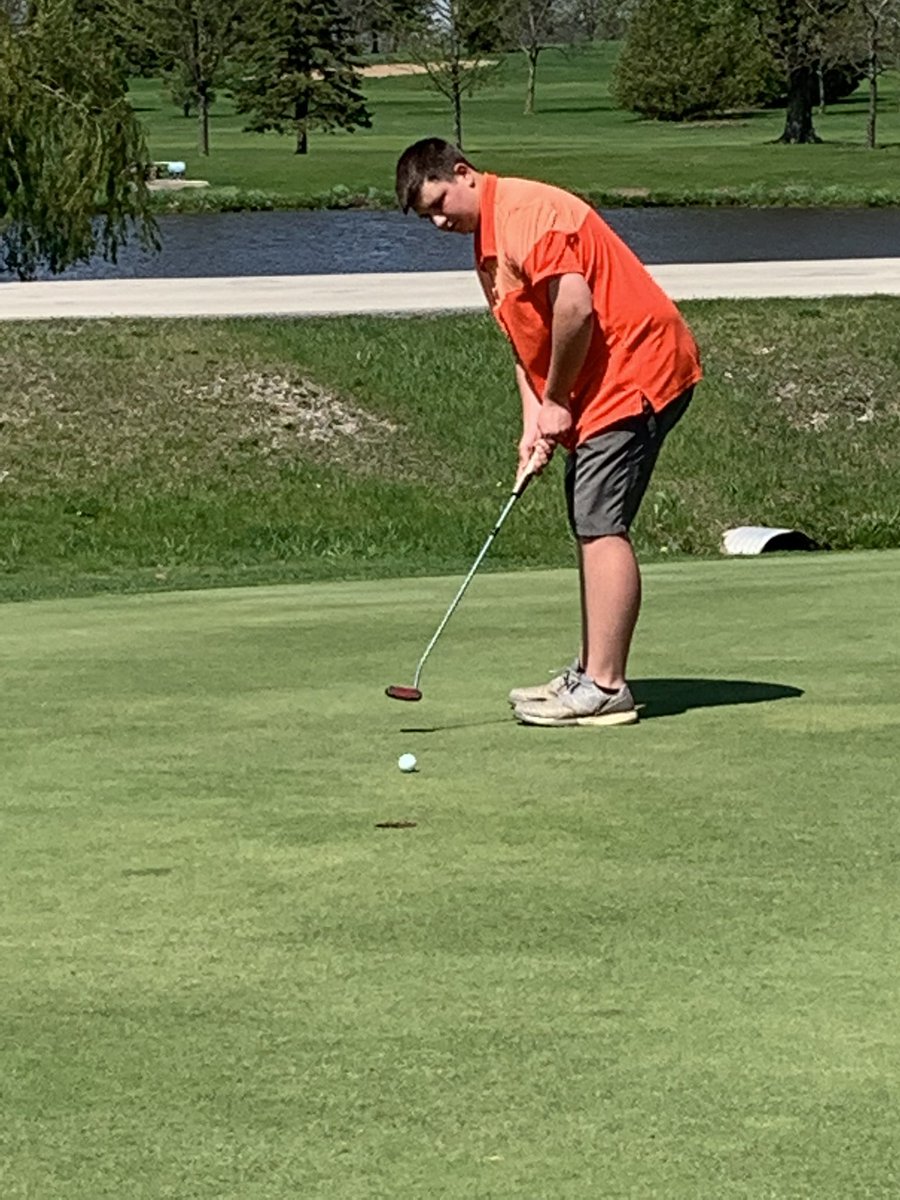 KaukaunaGhosts's tweet photo. Nice job @kaukaunagolf on today’s 173-187 victory over the Fond du Lac Cardinals at Countryside! The win moves the Ghosts to 5-3 in FVA play! Great job, guys 👻⛳️👏🏻!! https://t.co/BfdPjFf4qm