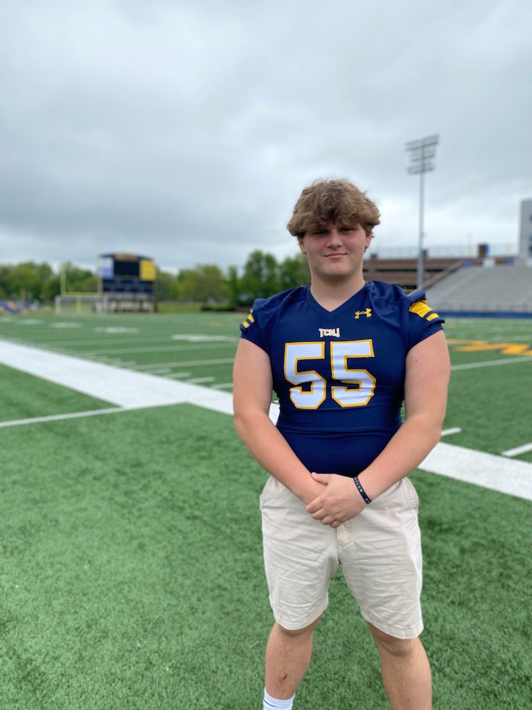 ParryDevin55's tweet photo. Huge thanks to @CJendryaszek and @CoachCGoff and the rest of the TCNJ staff for the awesome visit today! My family and I had a great time touring the campus! @TCNJfootball @TCNJ https://t.co/CigoRZpWZQ