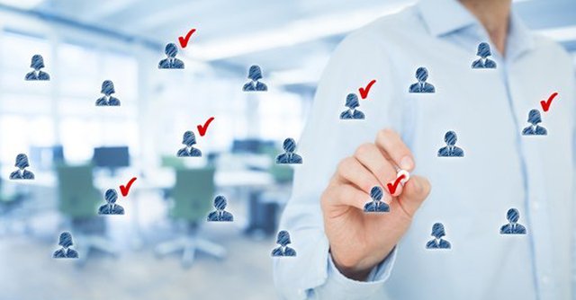 ConradiGabriel's tweet photo. As #B2B marketers look ahead to the remainder of 2022, new research by @OracleCX and Ascend2 suggests that they will be focusing on personalizing content and the overall #CustomerExperience. Learn more via @komarketing. https://t.co/5TjjnXvsam https://t.co/7rxA7GKS5U
