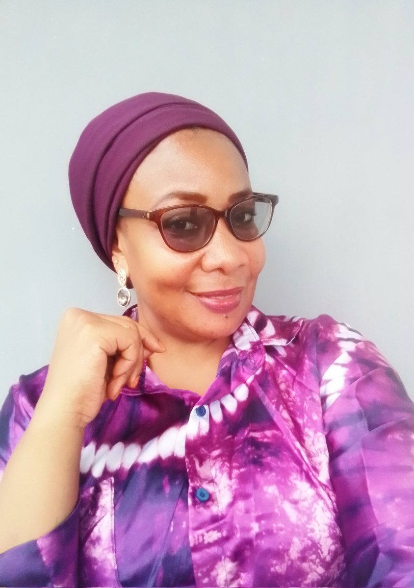 HalimaYusuf_N's tweet photo. Mwanangu...mama purple is your color
Me...hivo eeeeh
#PurpleLady https://t.co/EJiGUgyDVy