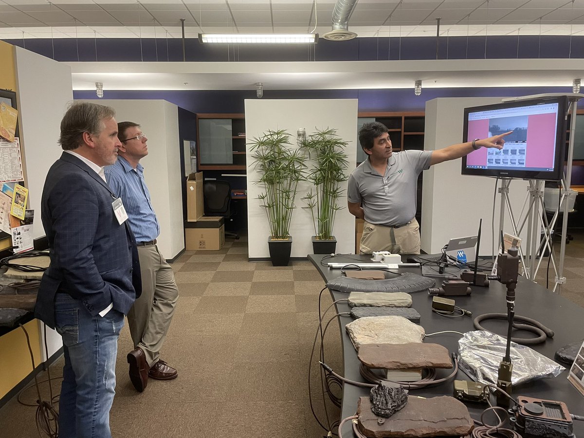 SenBryanHughes's tweet photo. I received a briefing from engineers at @WilliamsRDM on the front-line tech that helps secure our border.
These are disguised solar panels that power cameras &amp; sensors to provide information &amp; situational awareness to law enforcement.
Cutting-edge technology working for Texans. https://t.co/H9b3OSCCmz