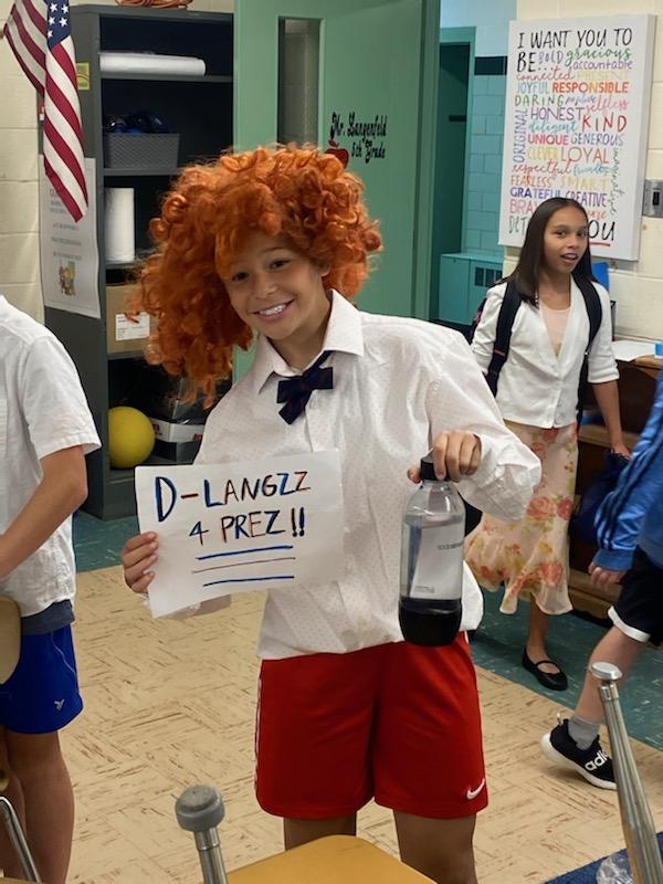 NorthWilm's tweet photo. Today was role reversal day in Room 200! The teacher was the student, the students were the teacher๐คฃ What??? Mr. L even went to PE! #community #thebackpack #thegoldfish #dlangz4prez https://t.co/sdiSFO8E8f