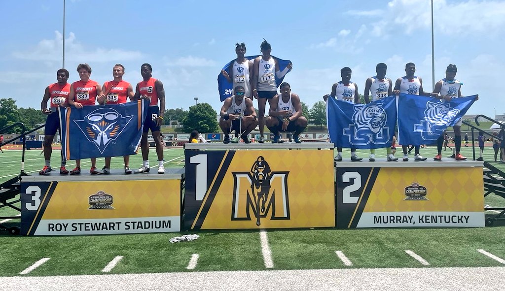 OVCSports's tweet photo. Our first relay of the day is in the books as @EIU_TF takes 🥇 with a time of 41.07 seconds!

#OVCit https://t.co/25y4mfmhdC