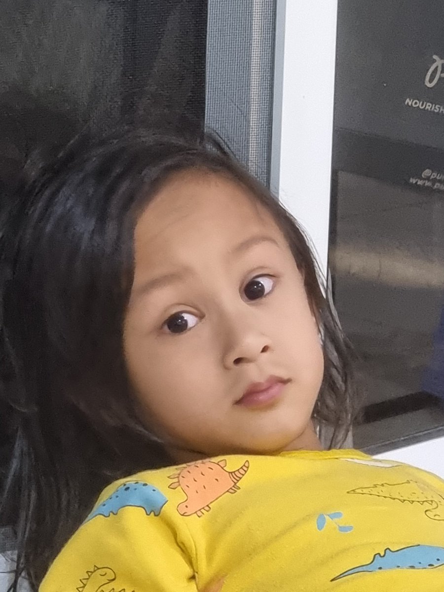 KateRaymundo's tweet photo. Bombam's face when he hears me call his name aka "Ano nanaman?!?!?!?" https://t.co/iVGiwCZrck