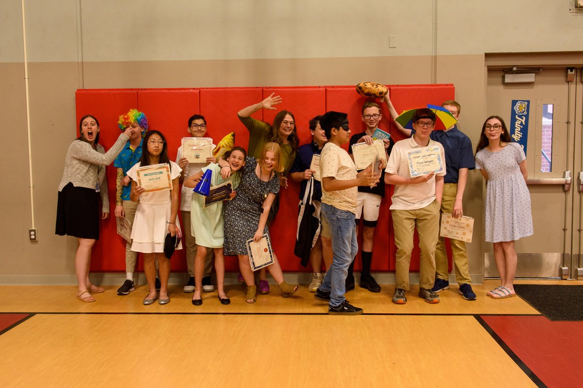TrinitySchoolOK's tweet photo. Congratulations, 8th Graders! You are now on to bigger and better things in Upper School! We've had so much fun watching you grow during your time at Trinity, and we're looking forward to seeing you next year as upperclassmen. Great job, Tigers!
#8thgrade #graduation #trinitytrue https://t.co/k5LjiBEoiT