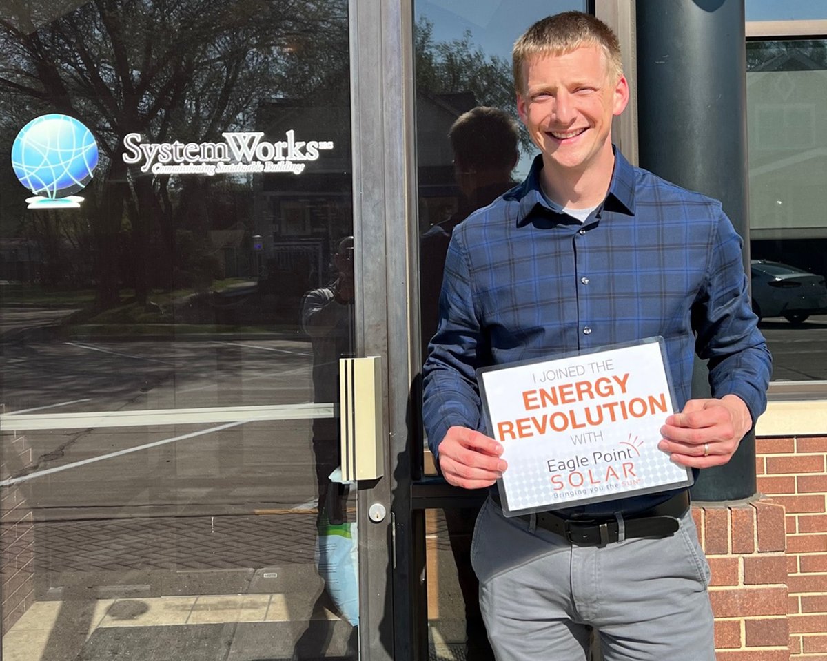 EaglePointSolar's tweet photo. Welcome to the Eagle Point Solar family of clients, System Works LLC! Thank you for your business and support of the solar industry.
#SolarIowa #SolarIllinois #SolarWisconsin #GoSolar #SolarMidwest #SolarEnergy #RenewableEnergy #SolarEducation #SystemWorks #SystemWorksLLC https://t.co/8vbZi84swW