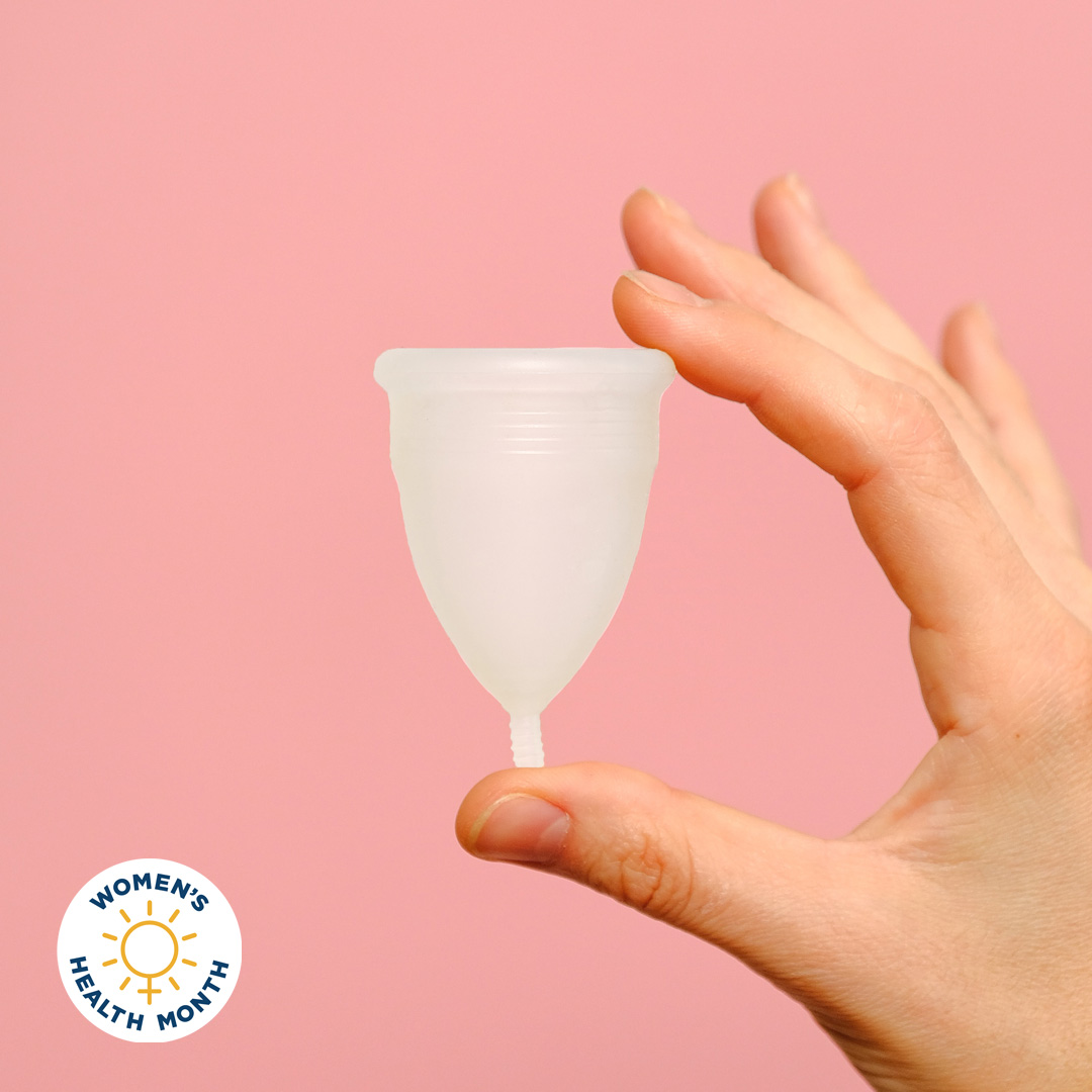 Your choice of period products can impact your vaginal health (and happiness)! Thinking about making the switch to a menstrual cup? A fertility specialist and board-certified OB/GYN shares 4 things you should know before you do: ow.ly/Ns6w50IX0Xy