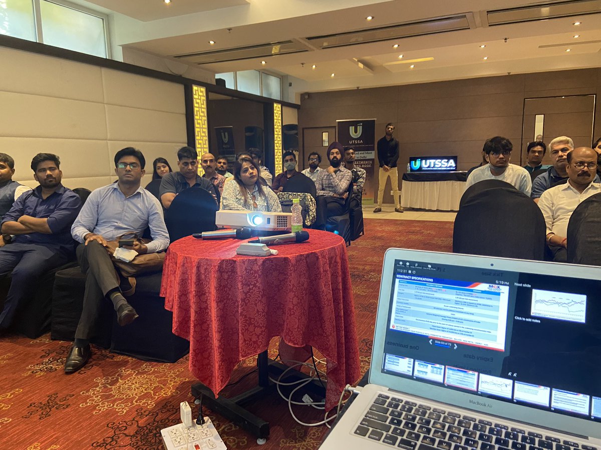 Roopansh_Utssa's tweet photo. #Utssa
Client meet in Delhi 📈 https://t.co/BAYx3oAMde