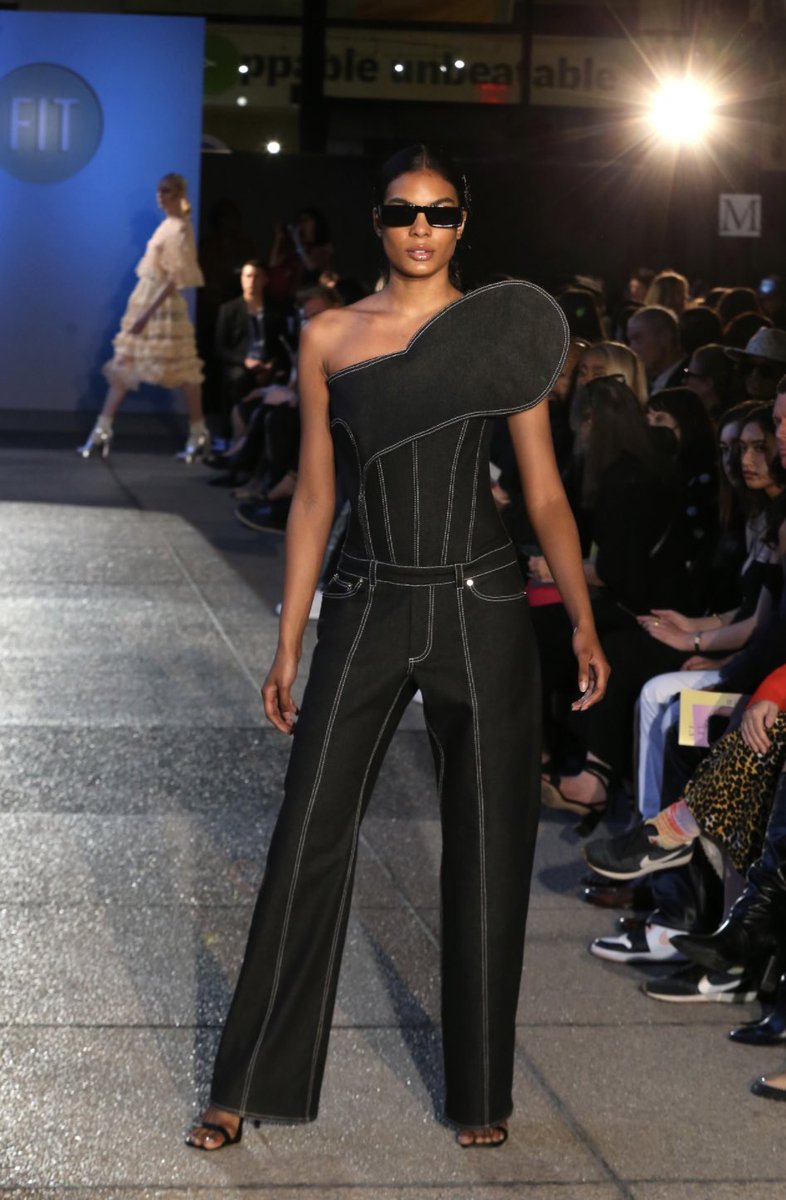 mefeater's tweet photo. From childrenswear to evening gowns, @FIT’s graduating class are making a name for themselves with FITs Future of Fashion Runway show!💕

https://t.co/VUPKKBsfeu https://t.co/l2NLw61e14