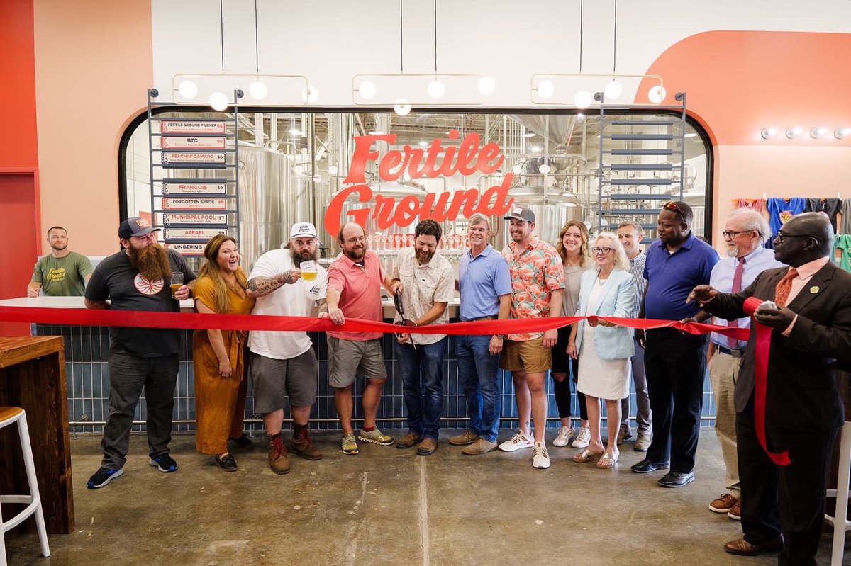 MooreMediaGroup's tweet image. Officially open for business 🍻 Y’all stop by @FertileGroundMS and grab a beer with the coolest crew in Jackson this weekend!