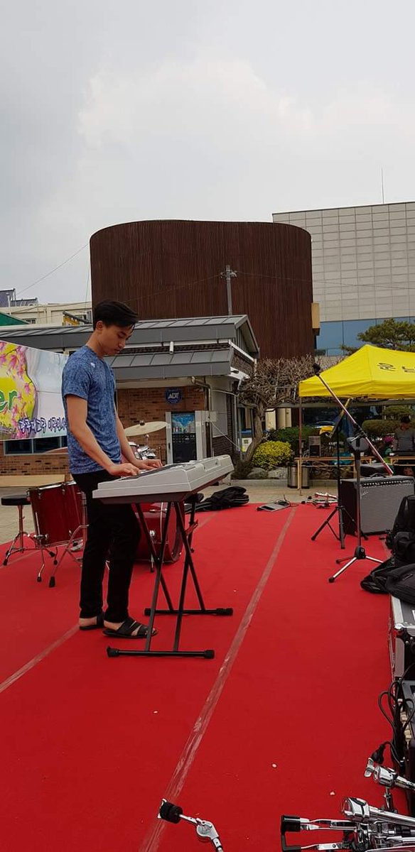 Huy legends tweet media