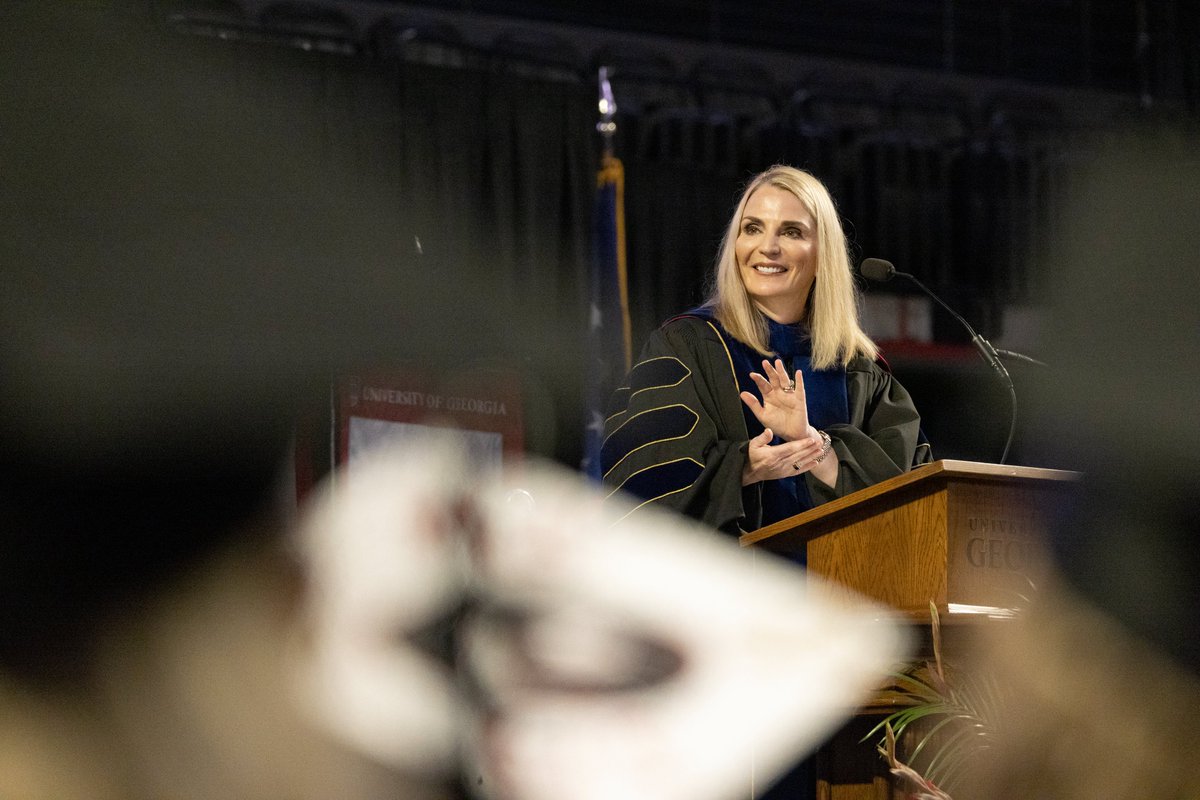 universityofga's tweet photo. "Embrace being uncomfortable. Do the thing you think you can’t do. Because it’s there that you will find a calling that truly gives you joy and satisfaction."

Jennifer Frum, vice president for @uga_serves, delivered the Commencement address. #UGAGrad https://t.co/97EM39c9U8
