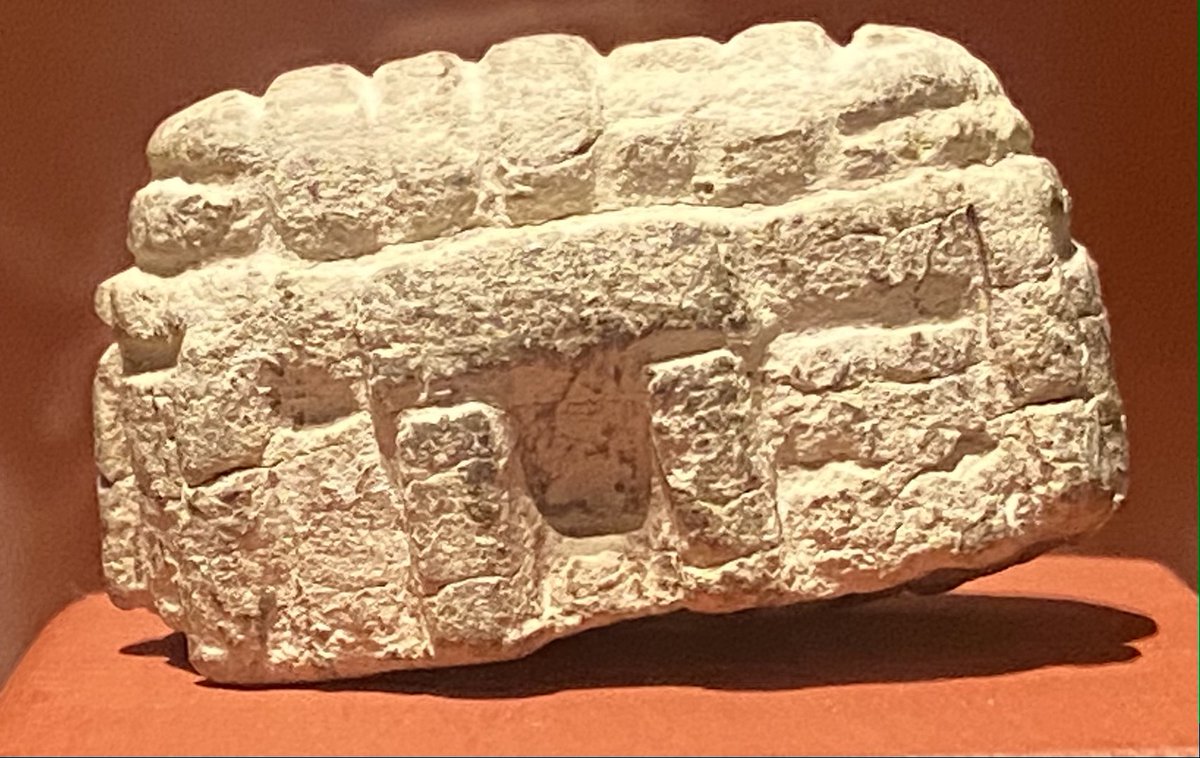 This tiny model of an ancient Maltese temple was found at the UNESCO World Heritage Site of Ta' Ħaġrat 🌟

Since none of the remaining temples have roofs, depictions such as this show that they did have originally ✨

#ancient #findsfriday #megalithic