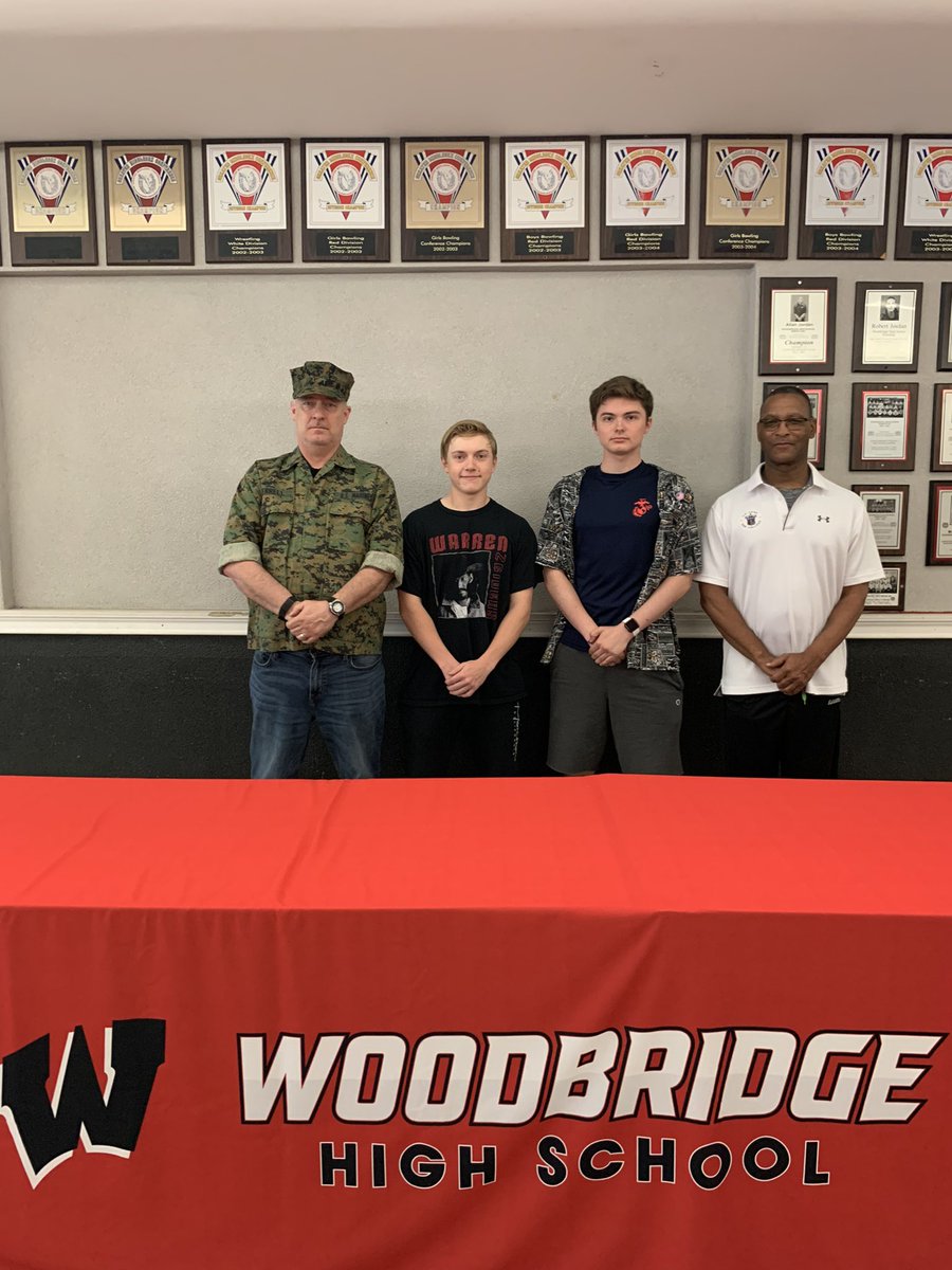 KellySargekel's tweet photo. Repping Texas State & the Marines w/a few Seniors/JROTC cadets on WHS Senior Signing Day/Reach Higher. Congrats to all! #WeAreBarrons #ReachHigher #SeniorSigning @barronsguidance #USMCvets #ArmyStrong @txstate https://t.co/uw5clVA4SD