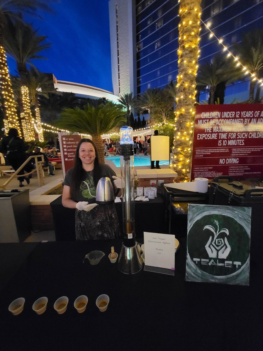 TealetTea's tweet photo. Last night's @nvrestaurants Epicurean Affair was a fun chance to introduce cold brew tea & ceremonial matcha for Vegas foodies & hospitality professionals. Beautiful venue & lovely weather.
https://t.co/mxNCK3ZvEj
#matcha #Vegasfoodie #teatower #coldbrew https://t.co/VIHdO7X3mn