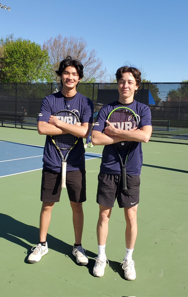 OakVisual's tweet photo. All 3 Oakridge doubles tennis teams are moving on to WOSSAA!! What an amazing group of young athletes. 👏 @Oakridge_SS https://t.co/VHJPBRcJWA