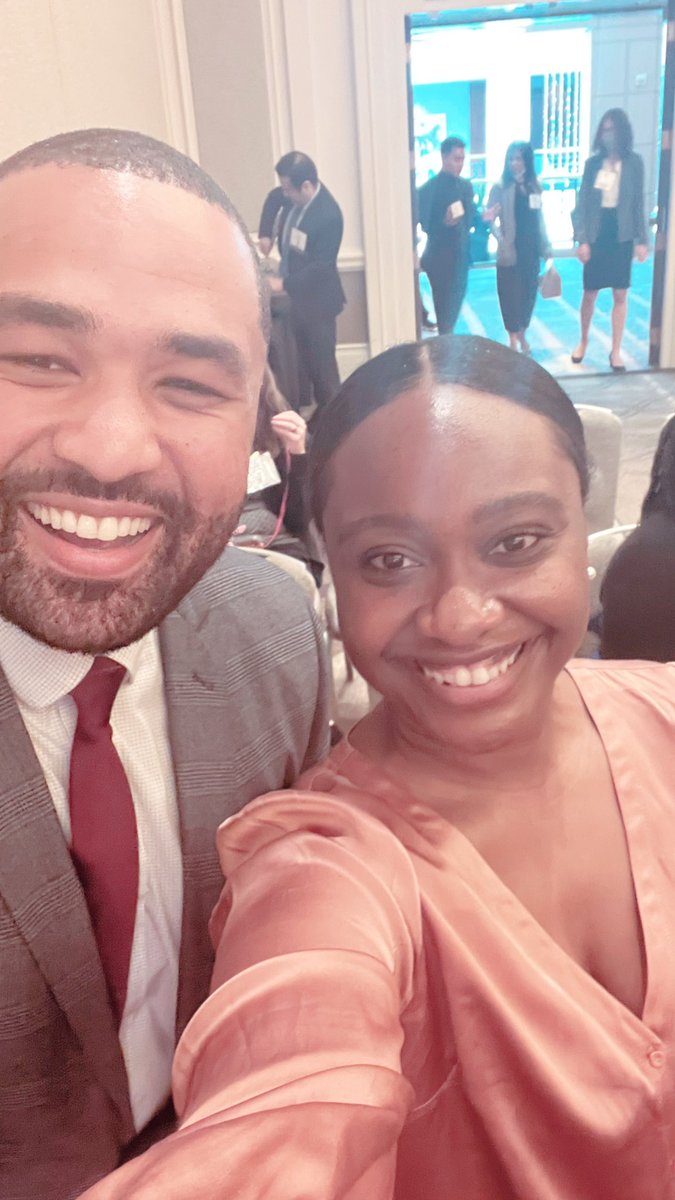 AskDrSteph's tweet photo. Our faces after we met one of role models @DrNasrien! #poortrainees #QCOR22 #AHA https://t.co/mbp9A2Iw4V