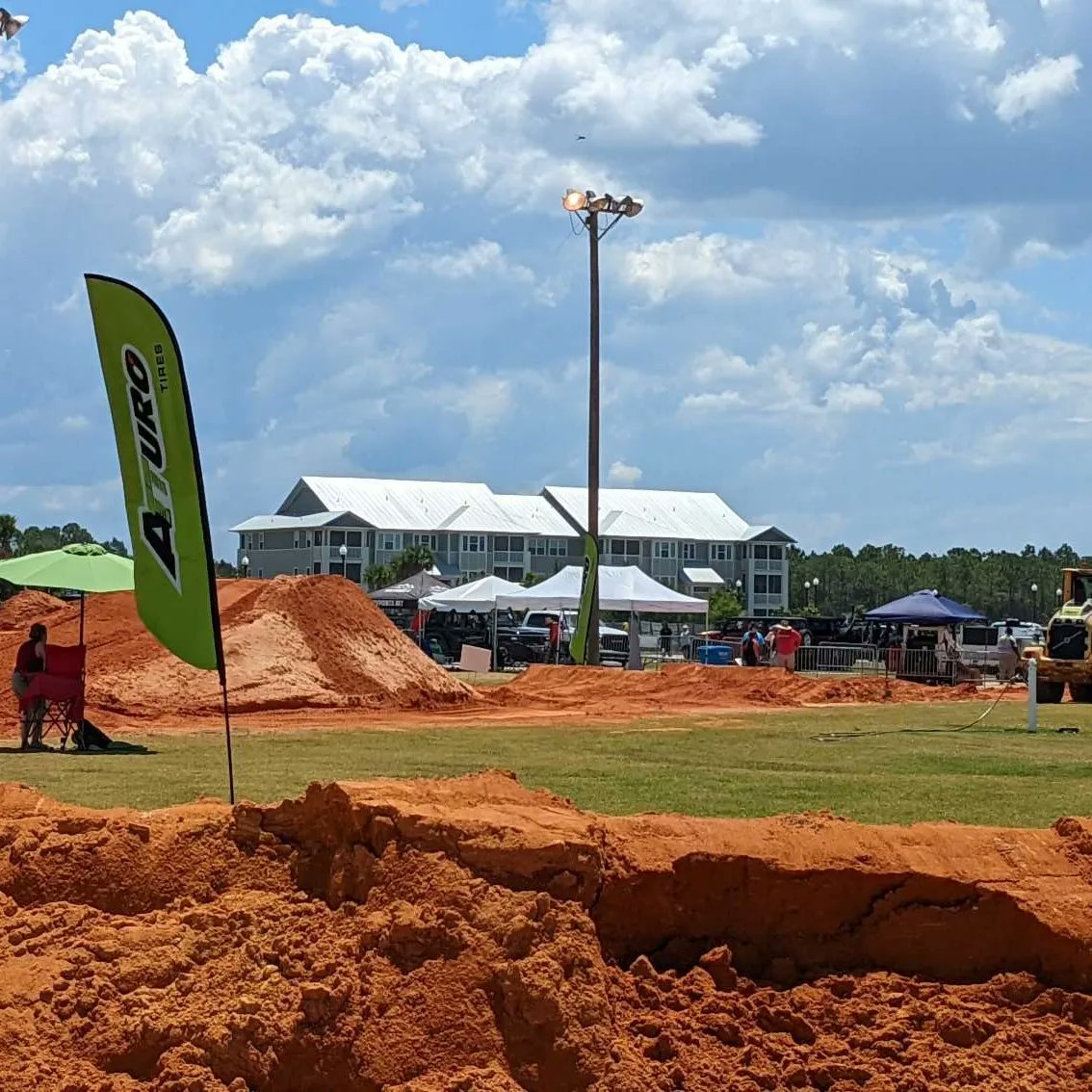 atturotires's tweet photo. "Atturo Green" is being represented here at Florida Jeep Jam 2022!
.
If you are here be sure to check out the obstacle course, sponsored in part by us, and get a picture with those green flags!
.
This Jeep Wrangler rocking the the 35x12.5R17 Trail Blade M/T's is looking SHARP! https://t.co/Fc5axQEg2m