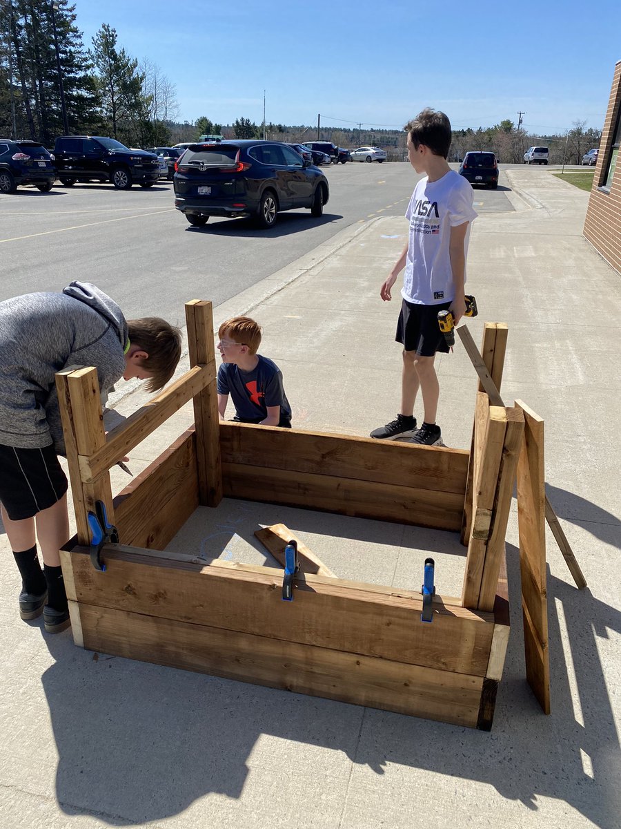 stemnorth's tweet photo. As part of a grant in Mme. McQuaid Murphy’s class, students have been taking climate change action with a sustainable project. Students researched proper materials and prices, calculated materials needed, worked with local businesses, and measured and built beautiful garden beds. https://t.co/DTgERw55GJ