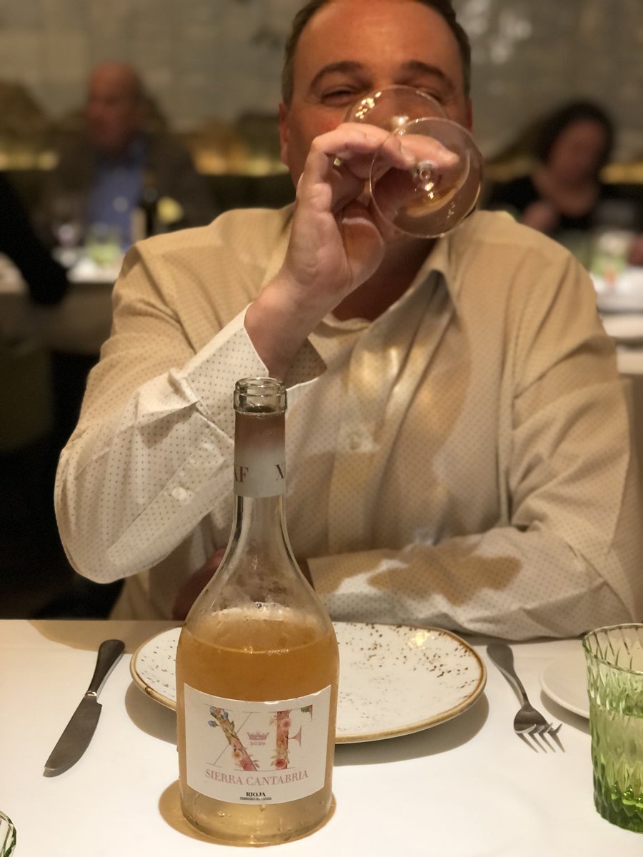 Sierra Cantabria XF rosado 2021, la mejor compañía para esta primavera en Restaurant Olivé.
<a href="/vilaviniteca/">vilaviniteca</a> <a href="/RiojaWine_ES/">Rioja Wine España</a> #rioja #rosewine #riojawine #vilaviniteca #barcelonagourmet #winetasting #winelover #coupage