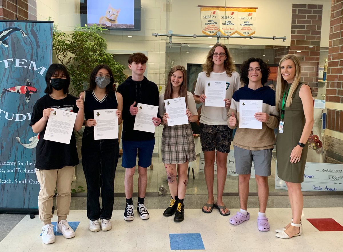 MBHSPrincipal's tweet photo. Congratulations to the Class of 2023 Junior Marshals! You represent the top six percent of your graduating class, which is quite an honor and accomplishment! We are so proud of you all. #mbseahawks @myrtlebeachhigh @GuidanceMbhs https://t.co/ir7bD4gWbN